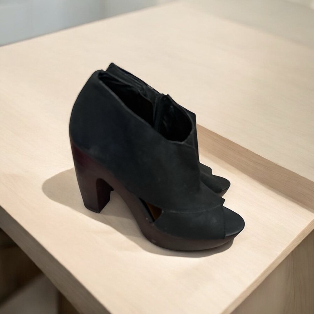 Lucky Brand Black Sandals size 8 - Picture 3 of 8